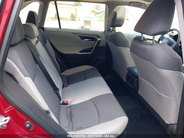 2T3RWRFV8RW209945 Toyota Rav4 Hybrid Xle