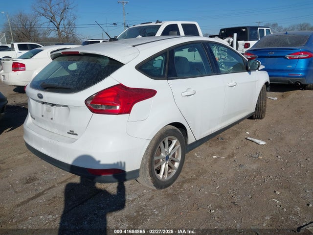Ford FOCUS SE 2015 1FADP3K29FL288479 Image 4