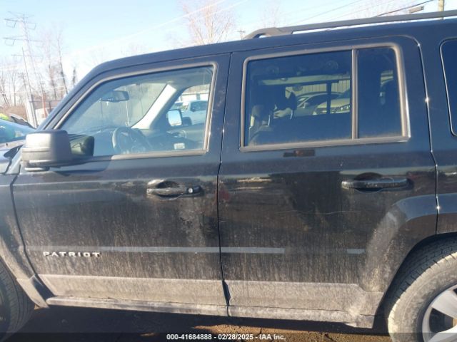 1C4NJPBB6GD703468 Jeep Patriot Sport