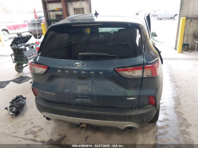 1FMCU9J97LUC12700 Ford Escape Titanium