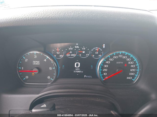 1GNSKBKCXHR350028 Chevrolet Tahoe Lt