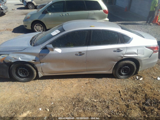 Nissan Altima 2.5 S 2015 1N4AL3AP0FC202634 Image 15