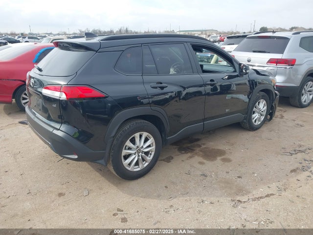 7MUBAAAG6RV084042 Toyota Corolla Cross Le