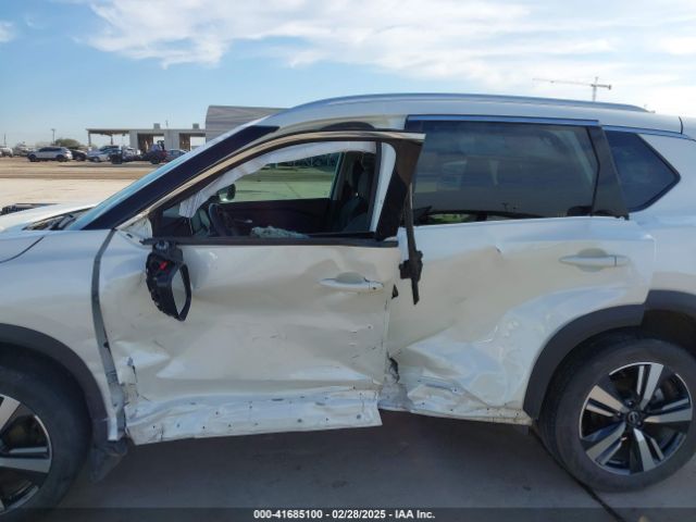 5N1BT3CA1PC827774 Nissan Rogue Sl Fwd