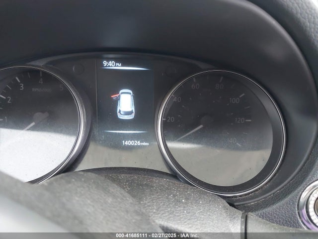 Nissan ROGUE SV 2017 5N1AT2MV7HC801057 Image 7