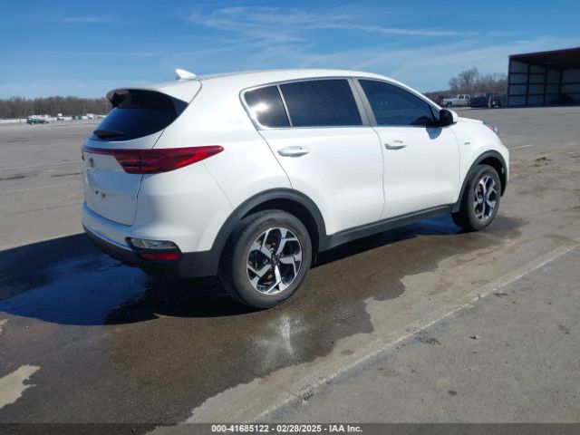 KNDPMCAC8N7957004 KIA Sportage Lx