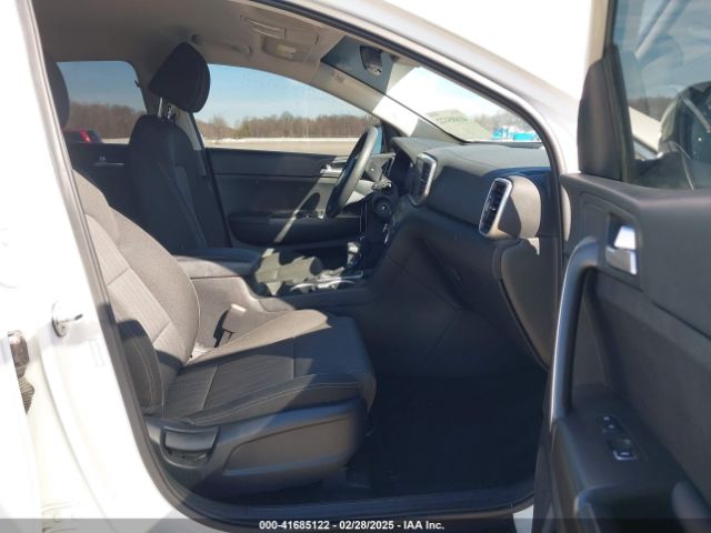 KNDPMCAC8N7957004 KIA Sportage Lx