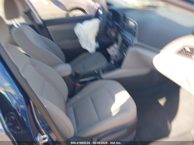 5NPD84LF7JH221939 Hyundai ELANTRA SEL