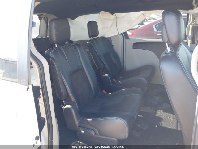 2C4RDGCG3KR752667 Dodge Grand Caravan Sxt
