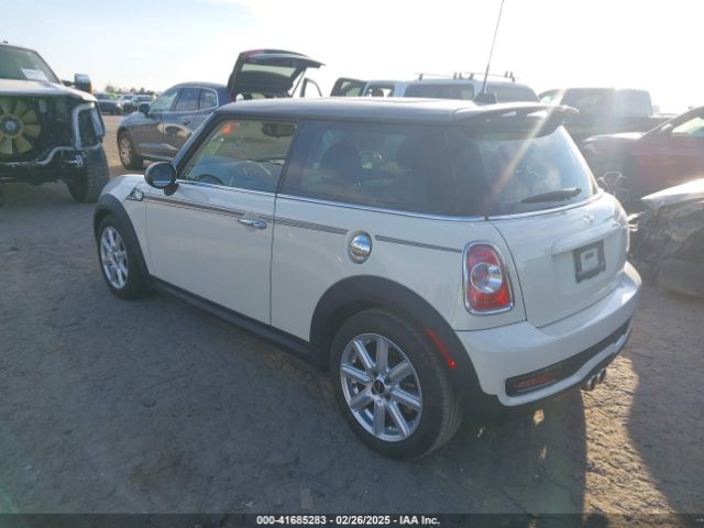2013 MINI HARDTOP WMWSV3C53DT479714 Photo 2