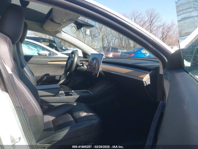 2021 TESLA MODEL 3 5YJ3E1EA0MF009620 Photo 4