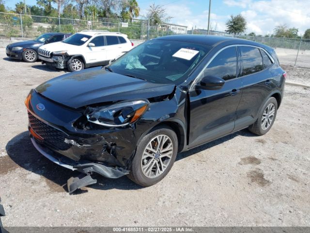 1FMCU0H61NUA67745 Ford ESCAPE SEL