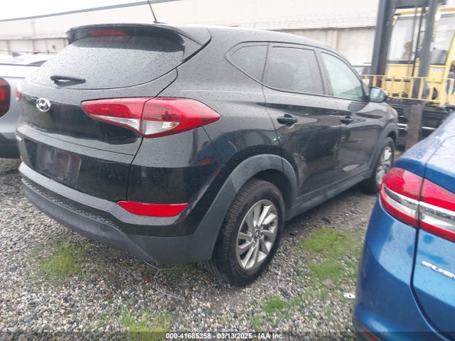Hyundai TUCSON SE 2017 KM8J23A40HU407804 Image 4