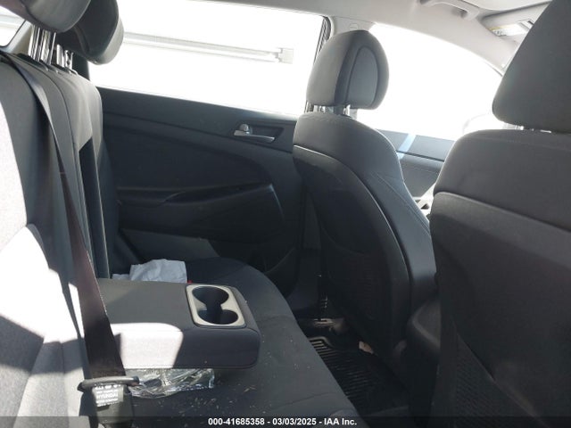 Hyundai TUCSON SE 2017 KM8J23A40HU407804 Image 8