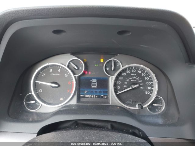 5TFUY5F14HX666949 Toyota Tundra Sr5 5.7l V8