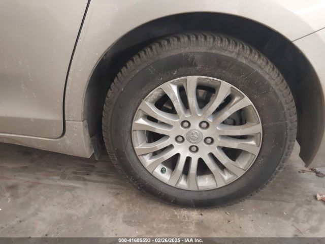 5TDYZ3DC3HS797576 Toyota Sienna Xle 8 Passenger