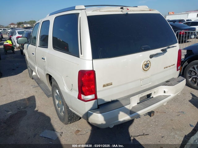 2005 CADILLAC ESCALADE 1GYEC63TX5R114526 Photo 2