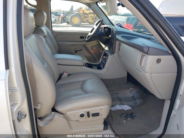 2005 CADILLAC ESCALADE 1GYEC63TX5R114526 Photo 4