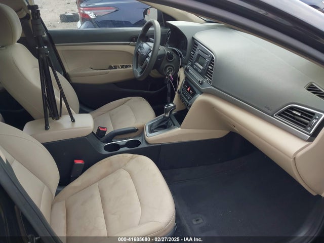 5NPD74LF1JH342081 Hyundai ELANTRA SE