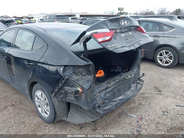 5NPD74LF1JH342081 Hyundai ELANTRA SE