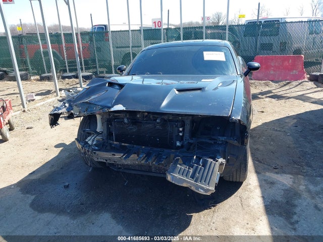 2C3CDZGG9JH184249 Dodge Challenger Gt Awd