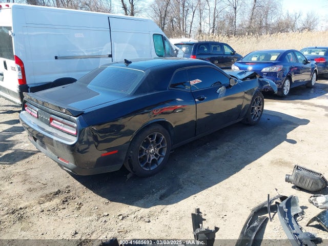 2C3CDZGG9JH184249 Dodge Challenger Gt Awd