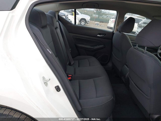 1N4BL4BW2KC142303 Nissan Altima 2.5 S