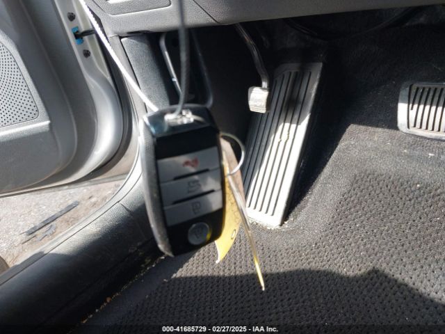 KNDCB3LC0K5276280 KIA NIRO LX