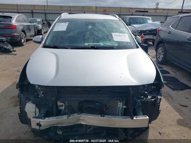 KNDCB3LC0K5276280 KIA NIRO LX