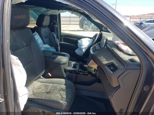 1GNSKGKL2NR238638 Chevrolet Suburban 4wd High Country