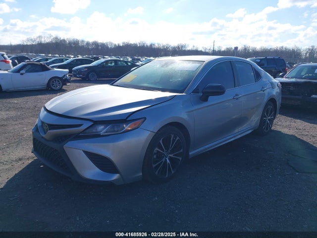 4T1B11HK1JU141098 Toyota CAMRY SE