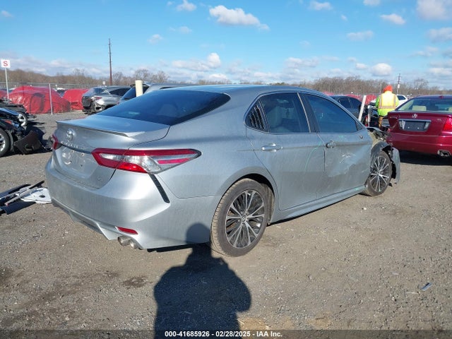 4T1B11HK1JU141098 Toyota CAMRY SE