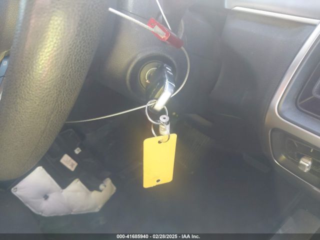 5XYRG4LC1NG112128 KIA SORENTO LX