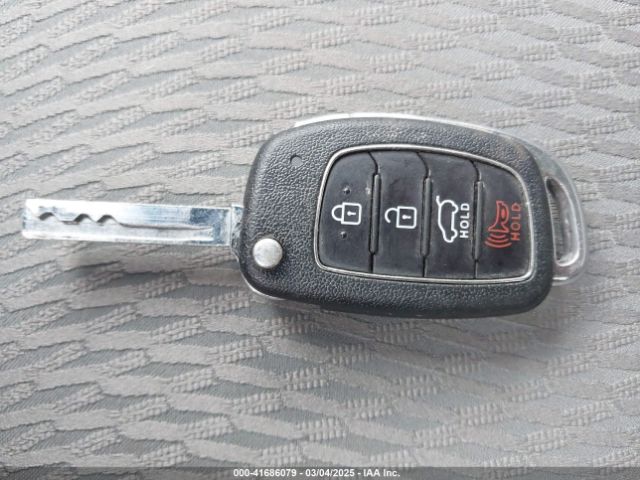 KM8SMDHF9JU274607 Hyundai Santa Fe Se