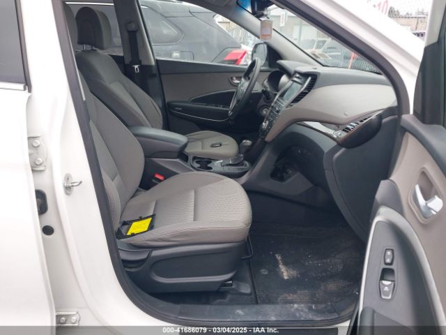 KM8SMDHF9JU274607 Hyundai Santa Fe Se