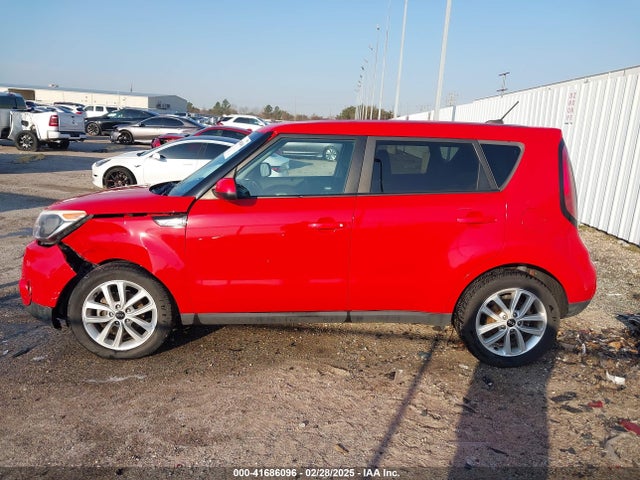 KIA SOUL + 2018 KNDJP3A58J7576231 Image 14