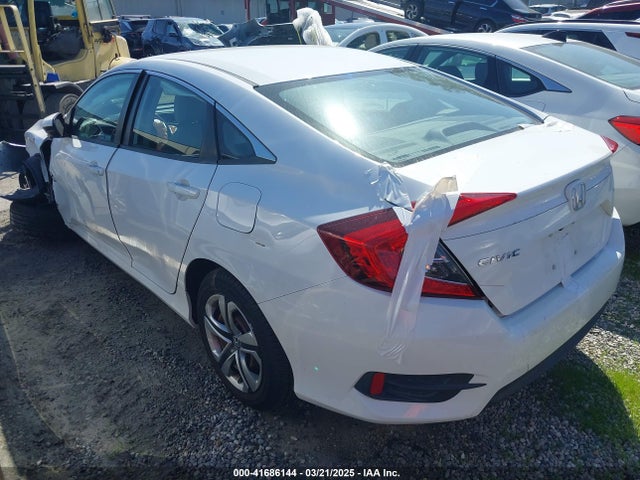 Honda Civic Lx 2018 2HGFC2F58JH603292 Image 3