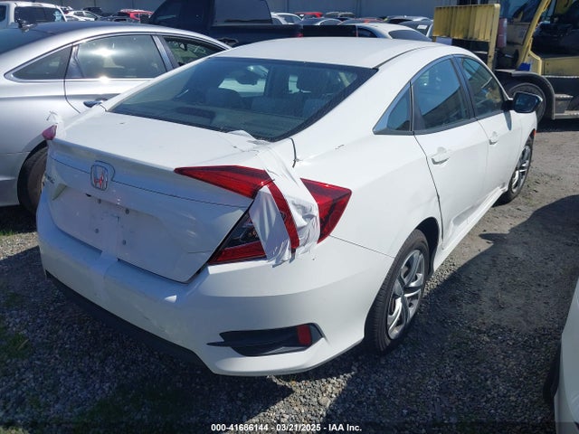 Honda Civic Lx 2018 2HGFC2F58JH603292 Image 4