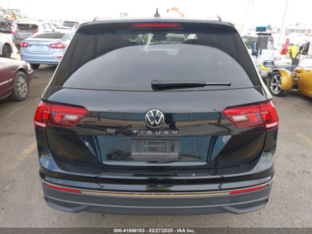 3VVRB7AX7PM109974 Volkswagen Tiguan 2.0t S