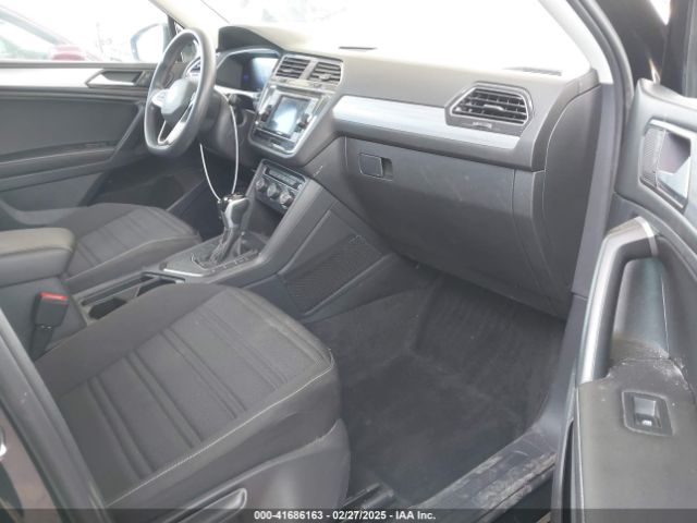 3VVRB7AX7PM109974 Volkswagen Tiguan 2.0t S