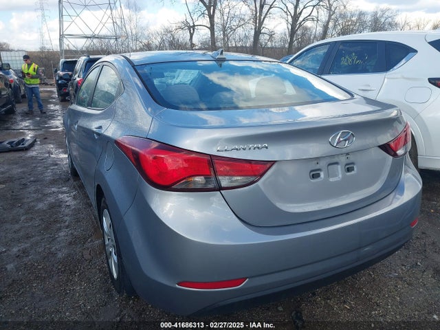 Hyundai ELANTRA SE 2016 5NPDH4AE8GH789670 Image 3