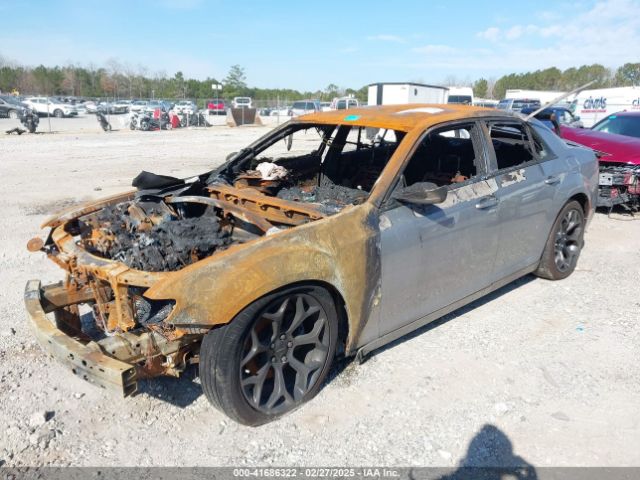 2C3CCABG8GH229864 Chrysler 300