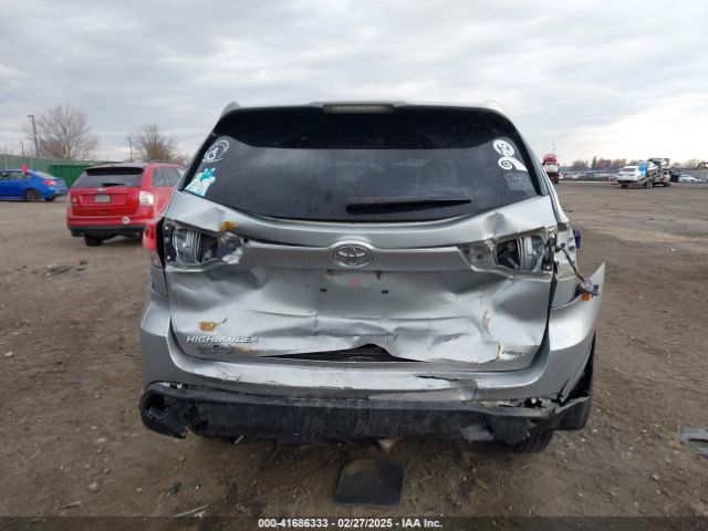 5TDBZRFH4JS492448 Toyota Highlander Le