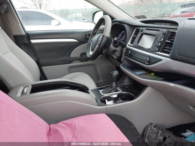 5TDBZRFH4JS492448 Toyota Highlander Le