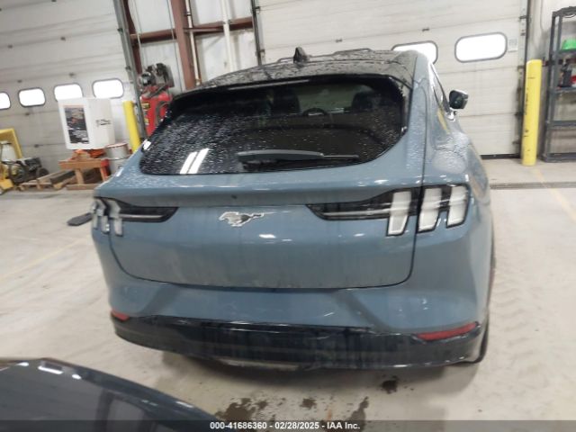 3FMTK3R49PMA92128 Ford Mustang Mach-e Premium