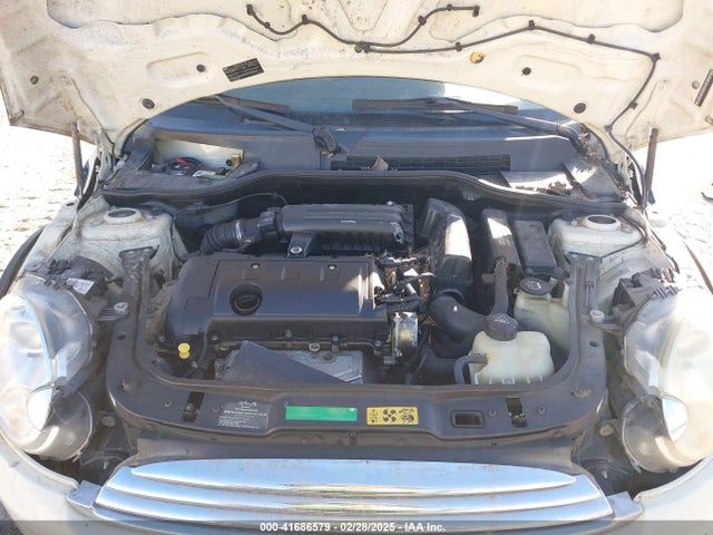 2009 MINI COOPER CLUBMAN WMWML33509TX34843 Photo 9