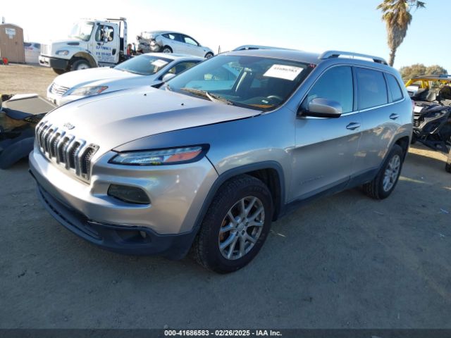 1C4PJMCBXGW118161 Jeep Cherokee Latitude