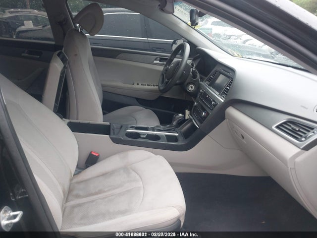 2016 Hyundai Sonata Se მანქანა იყიდება აუქციონზე, vin: 5NPE24AF0GH384322, აუქციონის ნომერი: 41686631