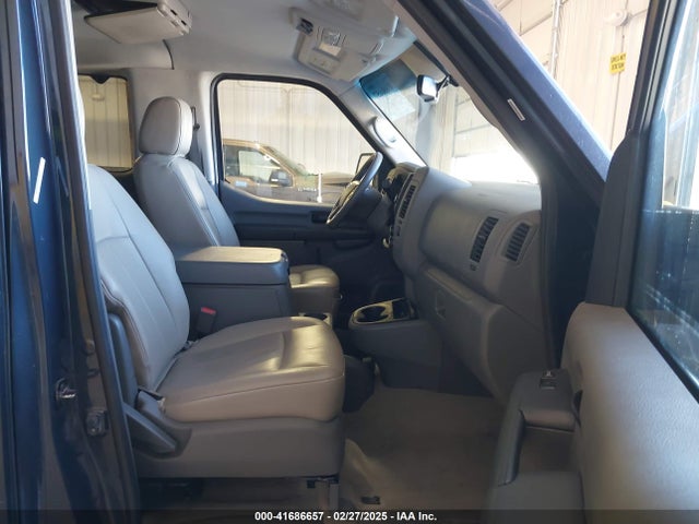 5BZAF0AA6HN852913 Nissan NV