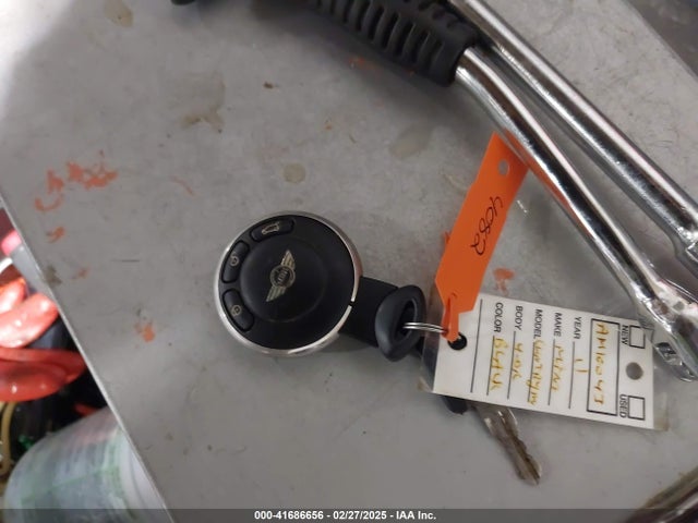 2011 MINI COOPER S COUNTRYMAN WMWZC5C56BWM10043 Photo 10